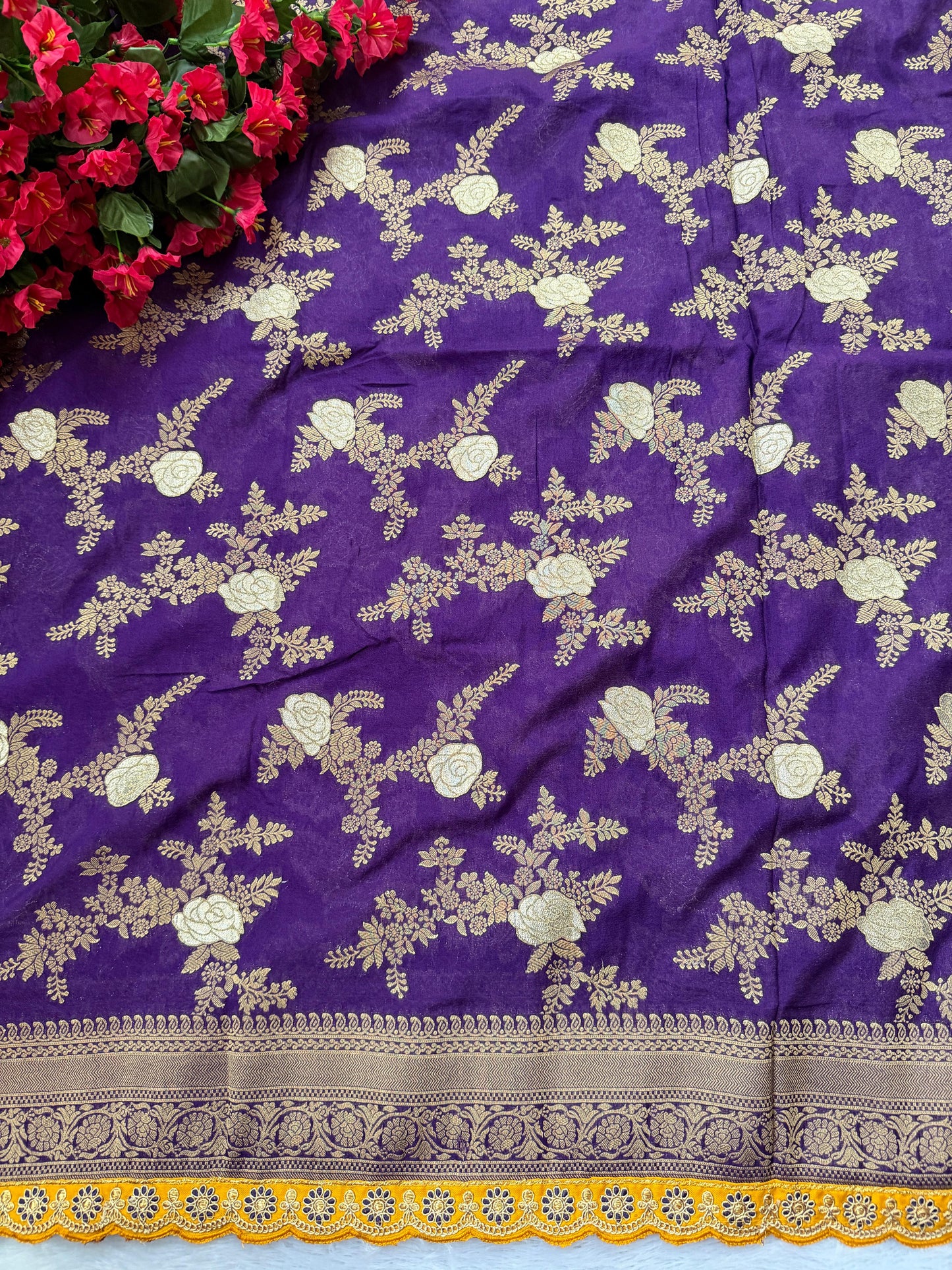 Banarasi georgette with lace border