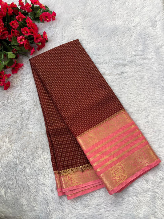 Crape Peacock Border