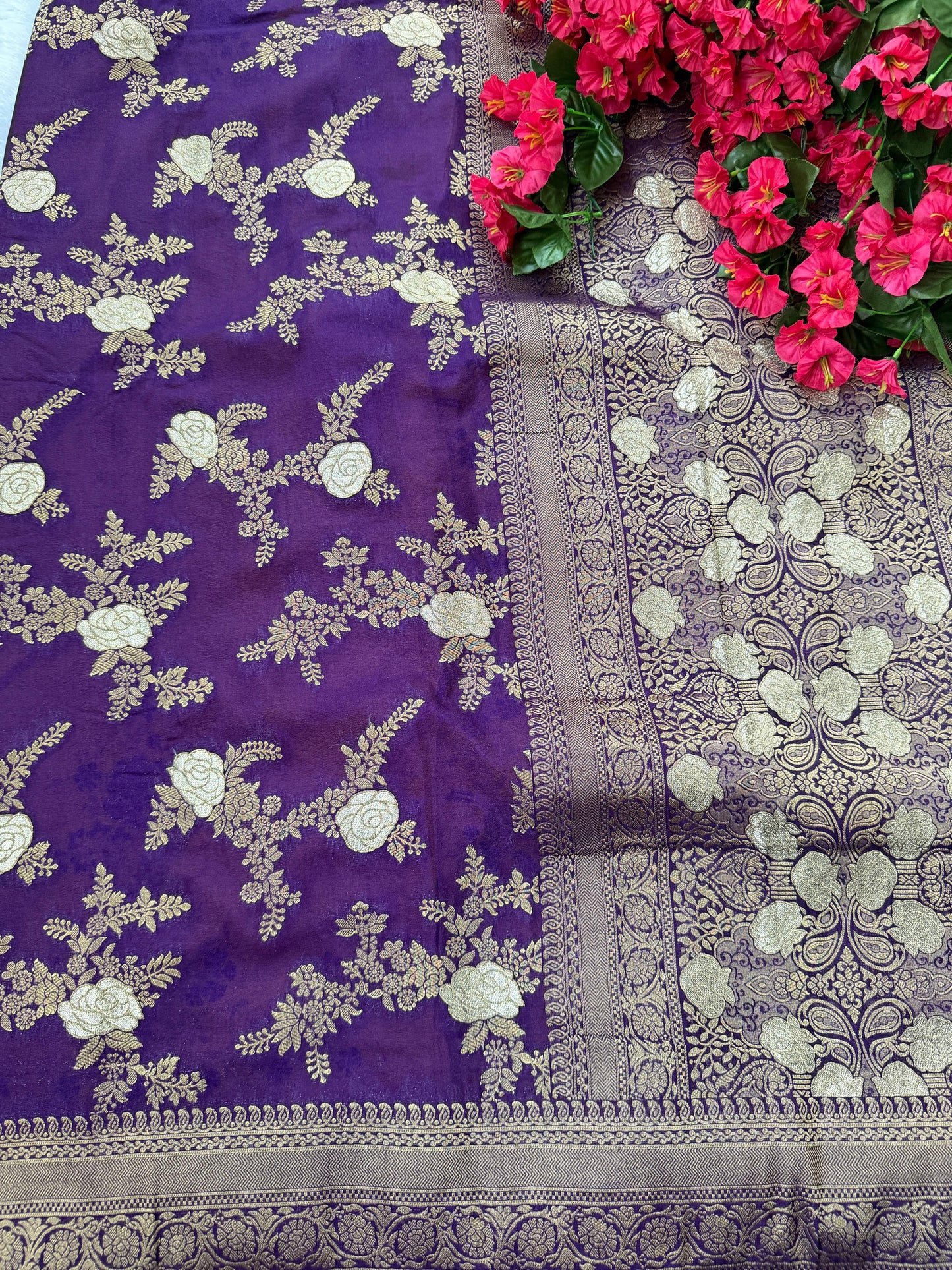 Banarasi georgette with lace border